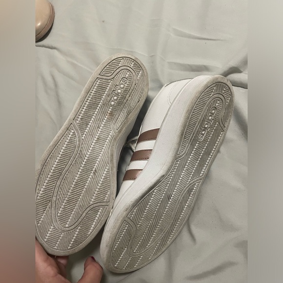 White adidas with rose gold stripes - Picture 3 of 4